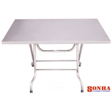  Bàn inox xếp 0,7x1,2(m) , mặt bàn dày 0,6mm.